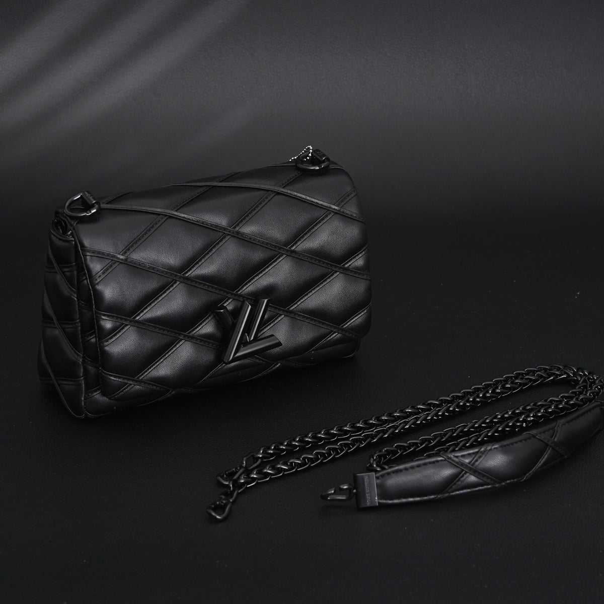 Louis Vuitton GO-14 MM Quilted Leather Chain Shoulder Bag ¨C Black