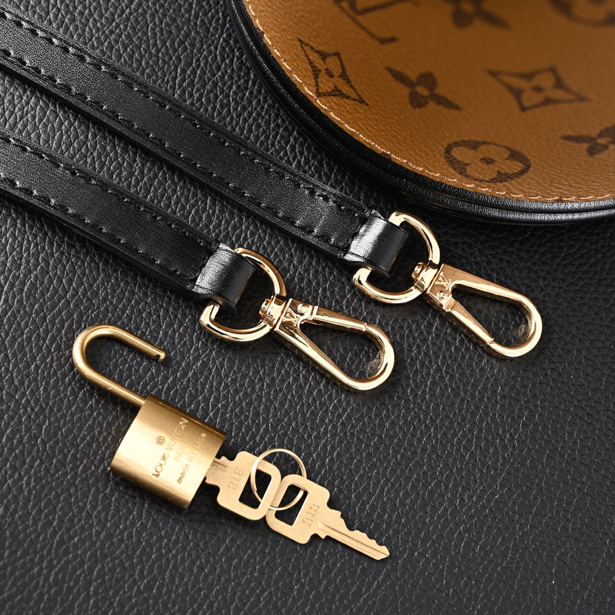 Louis Vuitton Cannes Bag ¨C Monogram Canvas Vanity Case with Top Handle (Small)