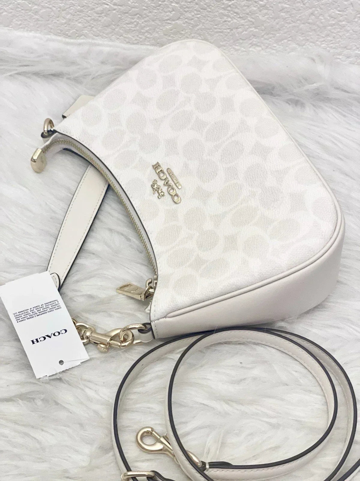 COACH Women¡¯s Teri Shoulder Bag Signature Canvas