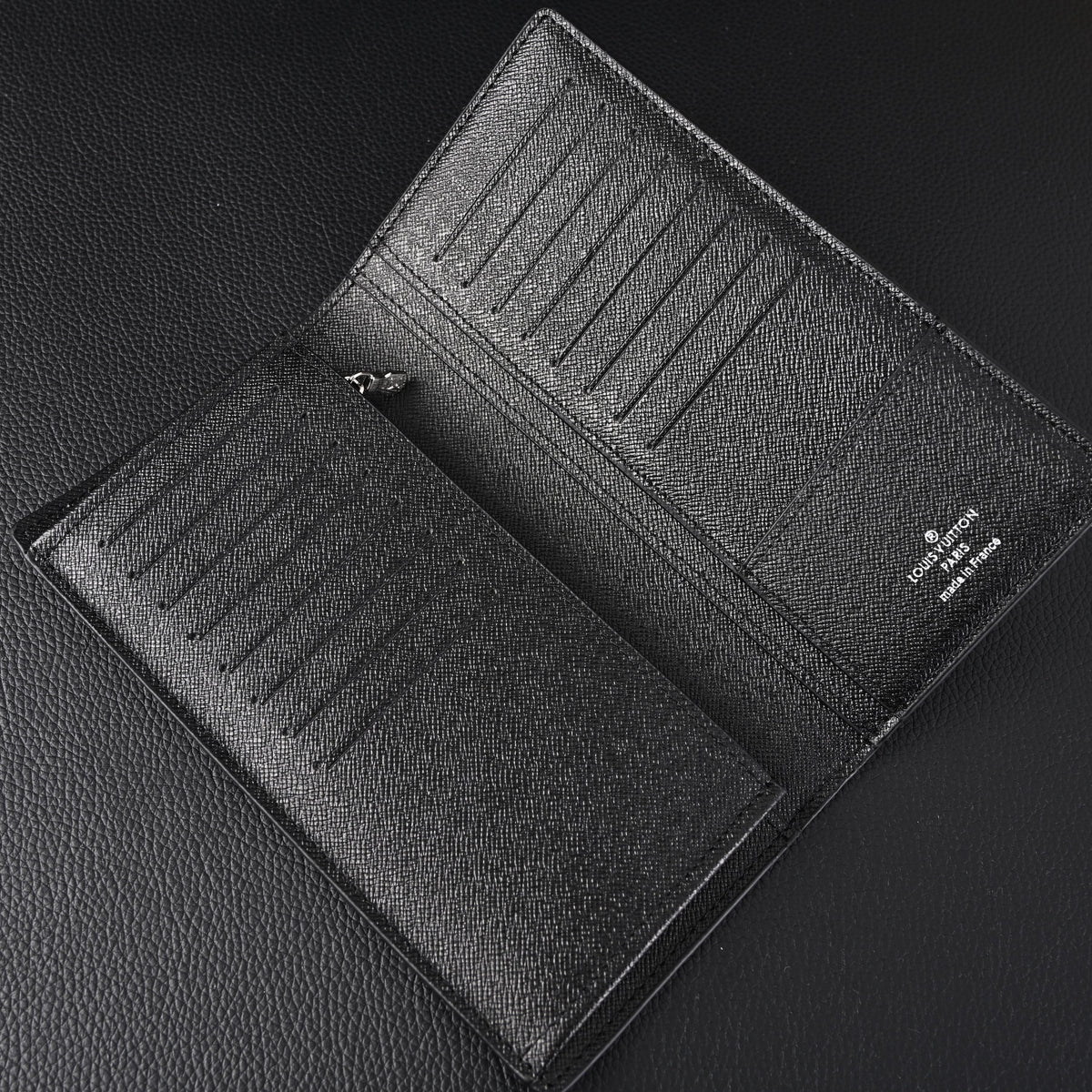 Louis Vuitton Brazza Wallet ¨C Monogram Eclipse Canvas Long Bifold (M61697)