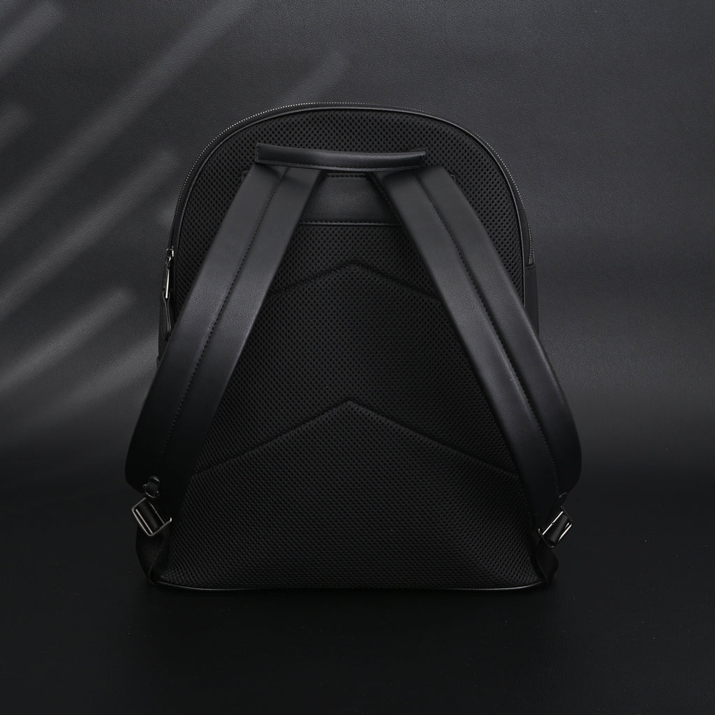 Coach West Backpack ¨C Signature Canvas in Black/Grey