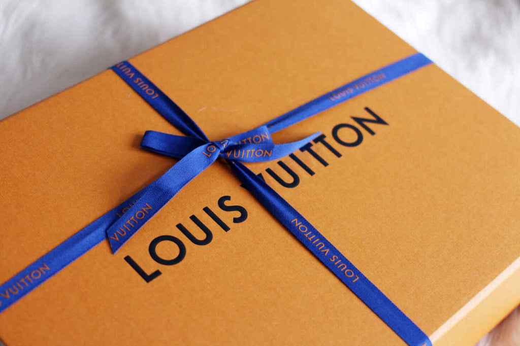 LV Pochette M¨¦tis Monogram Empreinte Leather Handle Crossbody Bag with Navy Blue Leather Trim