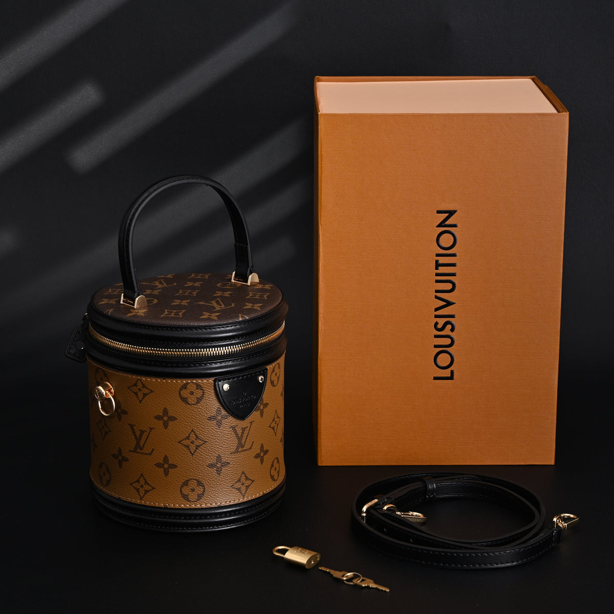 Louis Vuitton Cannes Bag ¨C Monogram Canvas Vanity Case with Top Handle (Small)