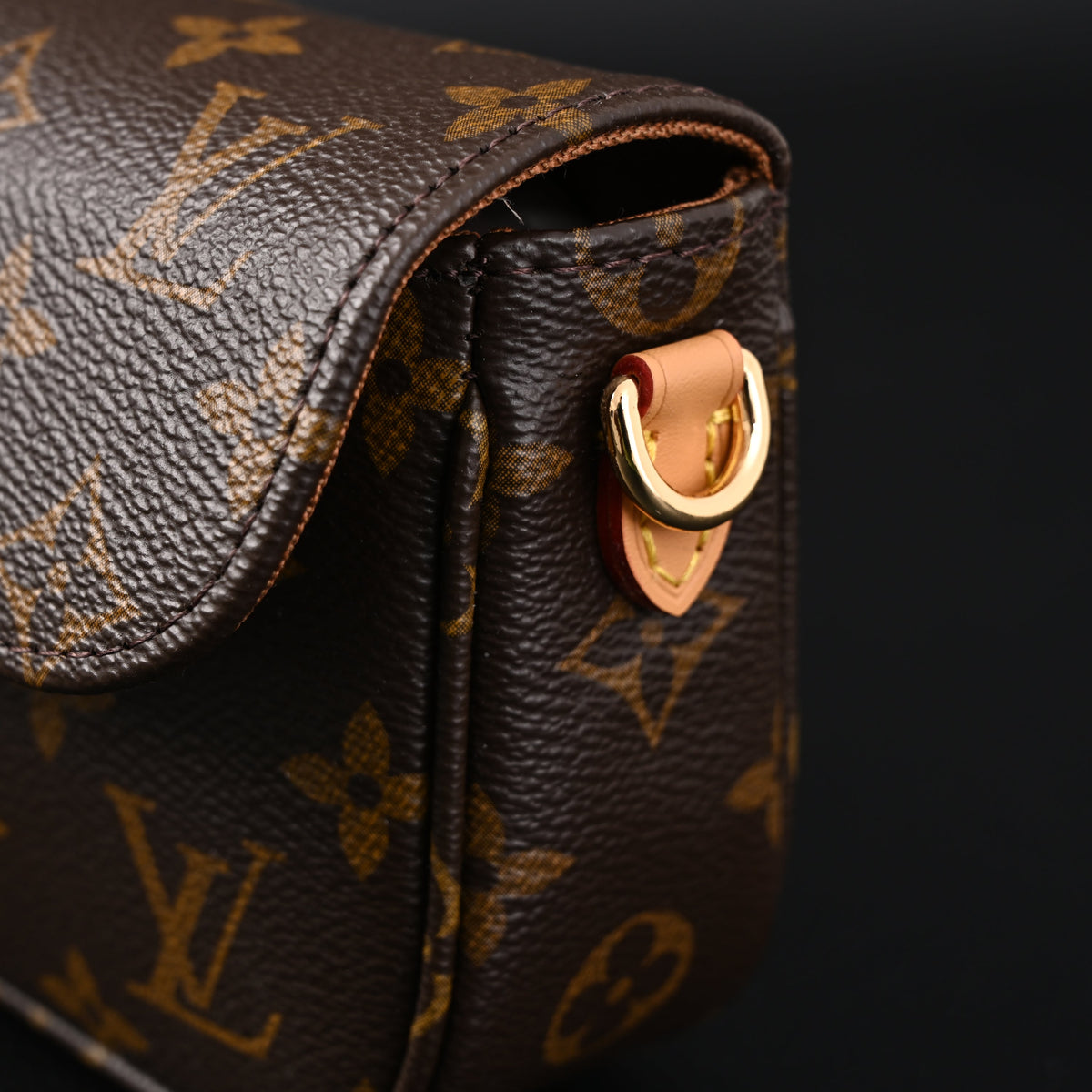 Louis Vuitton F¨¦licie Pochette Monogram Canvas Chain Wallet