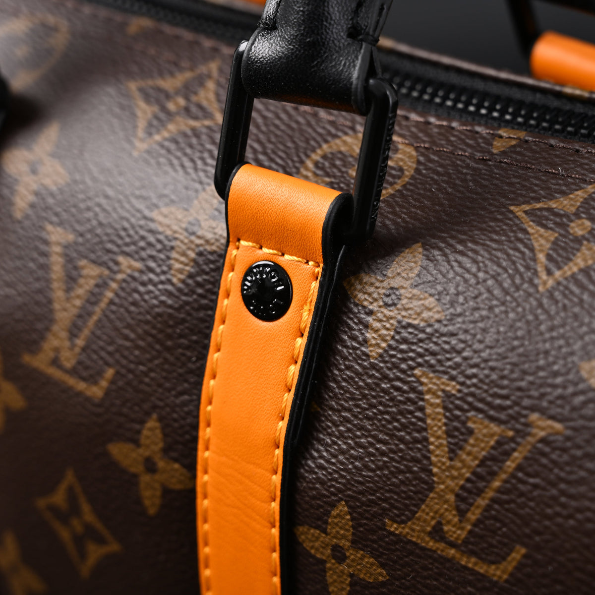 Louis Vuitton Keepall Bandouli¨¨re 50 ¨C Monogram Canvas with Neon Orange Trim