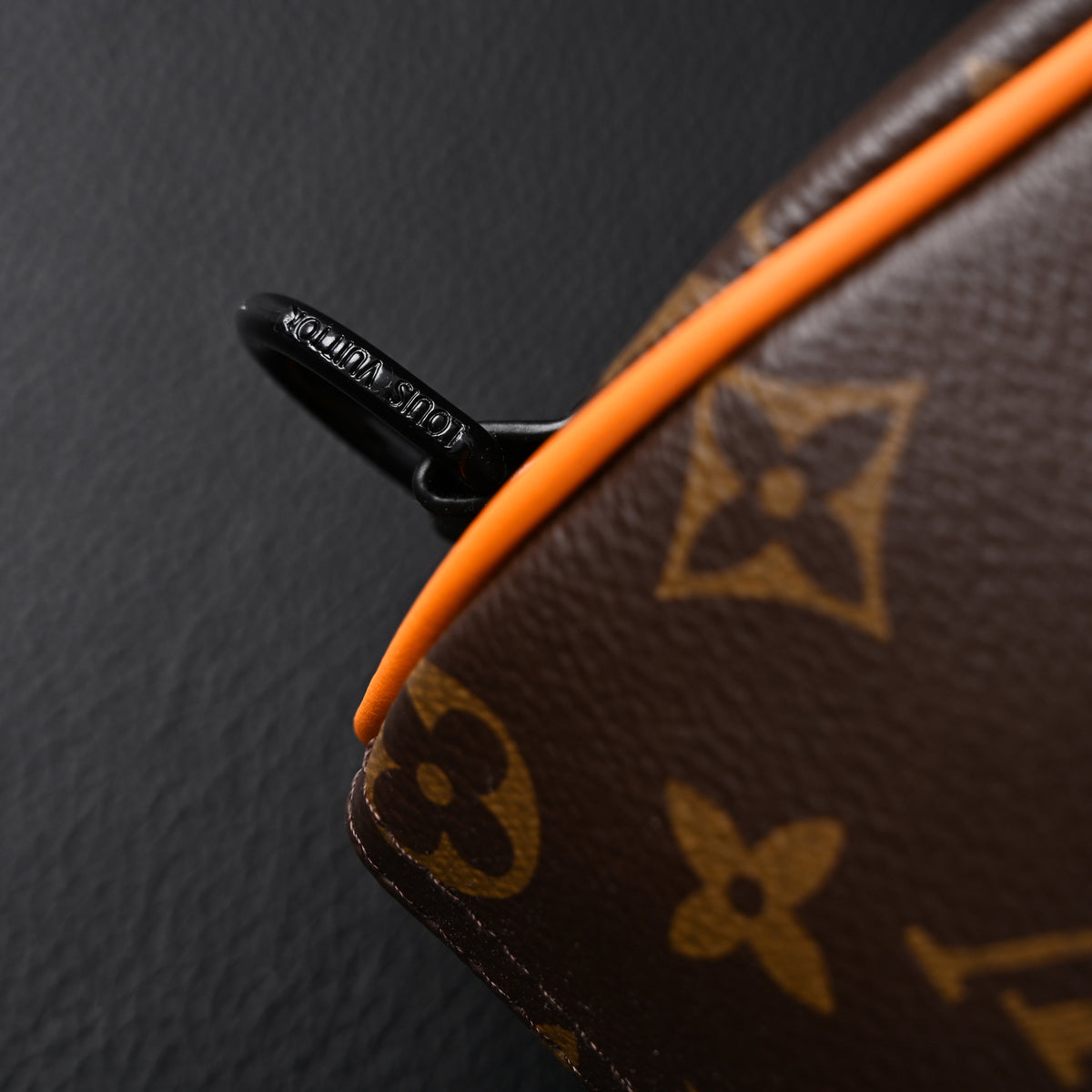 Louis Vuitton Keepall Bandouli¨¨re 50 ¨C Monogram Canvas with Neon Orange Trim