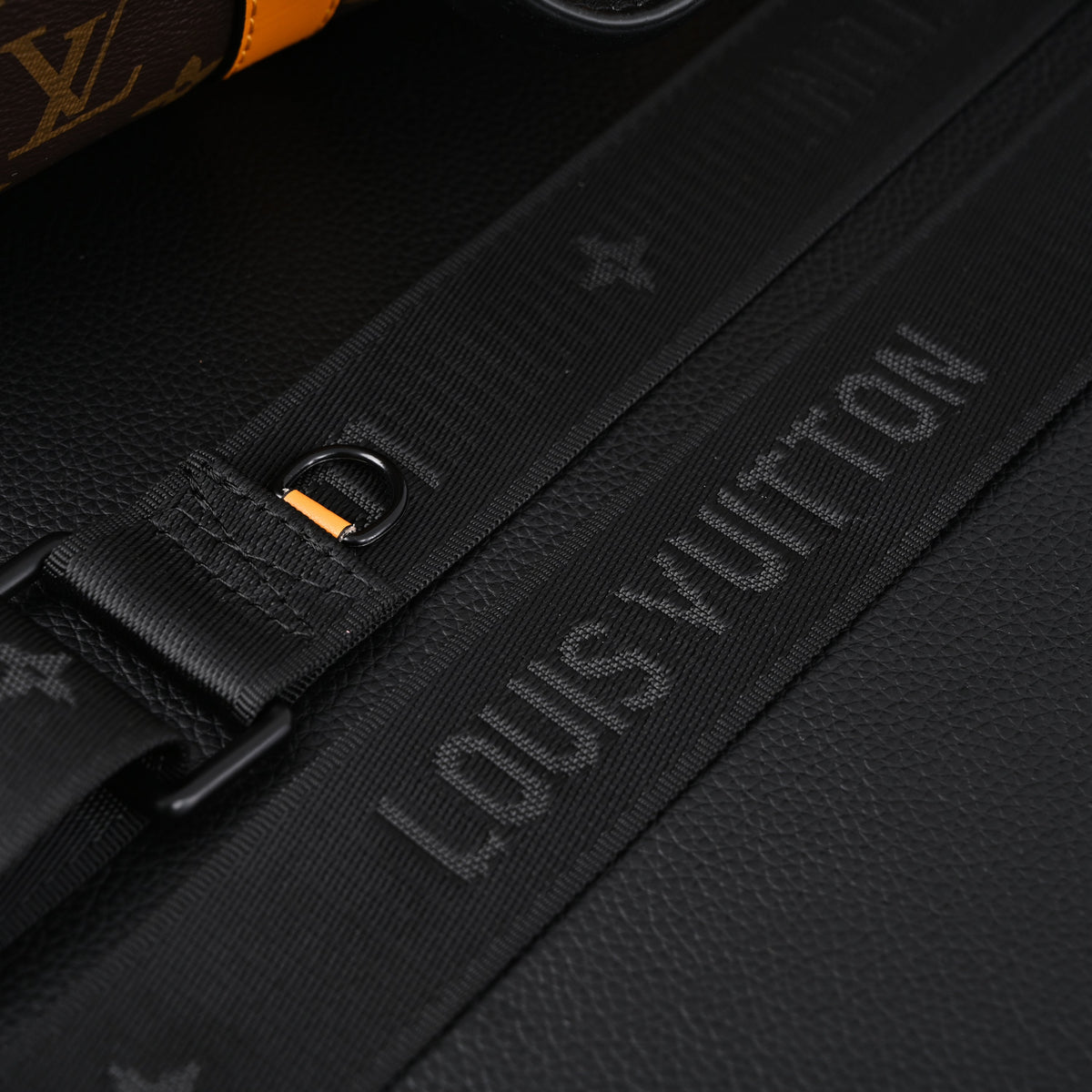 Louis Vuitton Keepall Bandouli¨¨re 50 ¨C Monogram Canvas with Neon Orange Trim