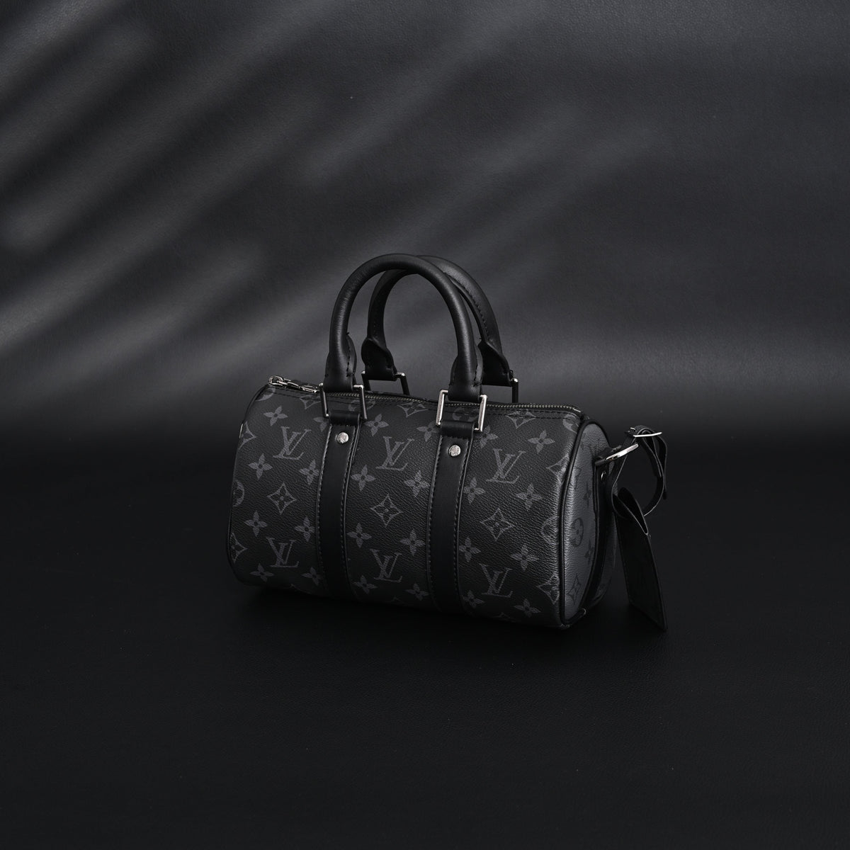 Louis Vuitton Keepall Bandouli¨¨re 50 ¨C Monogram Eclipse Canvas
