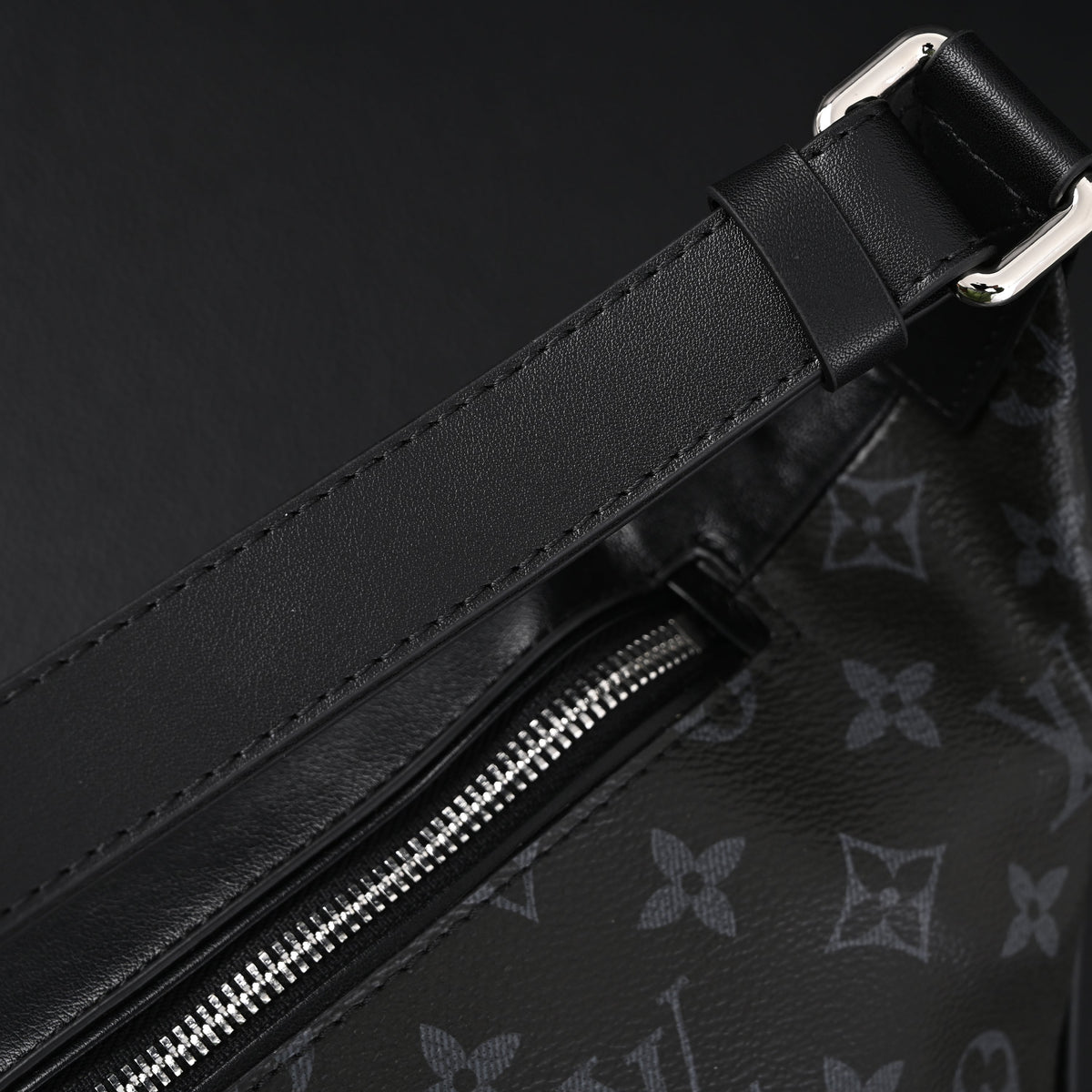 Louis Vuitton Discovery Bumbag ¨C Monogram Eclipse