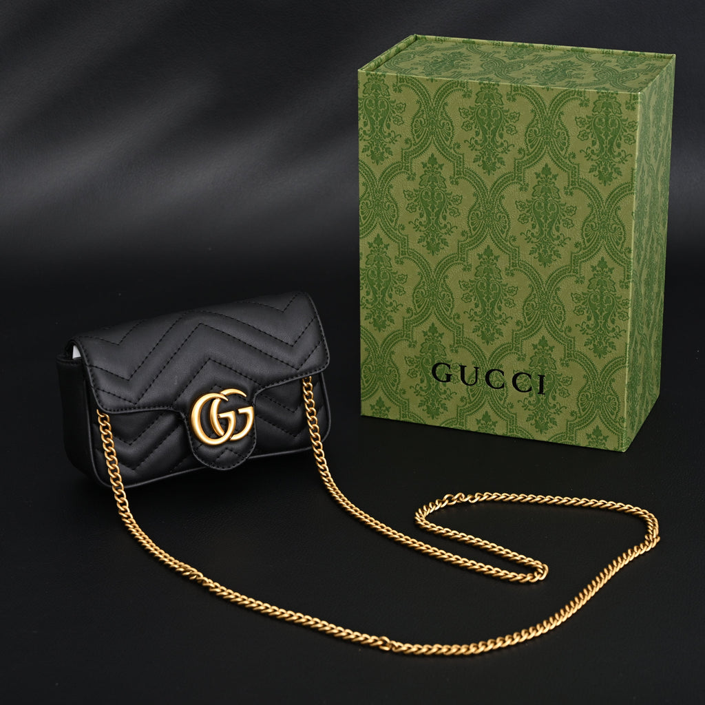 Gucci GG Marmont Matelass¨¦ Mini Shoulder Bag ¨C Black Leather with Gold Chain