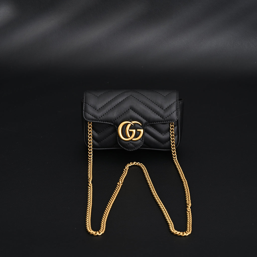 Gucci GG Marmont Matelass¨¦ Mini Shoulder Bag ¨C Black Leather with Gold Chain