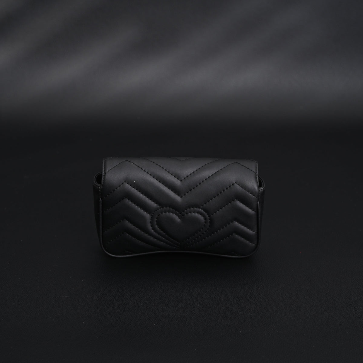Gucci GG Marmont Matelass¨¦ Mini Shoulder Bag ¨C Black Leather with Gold Chain