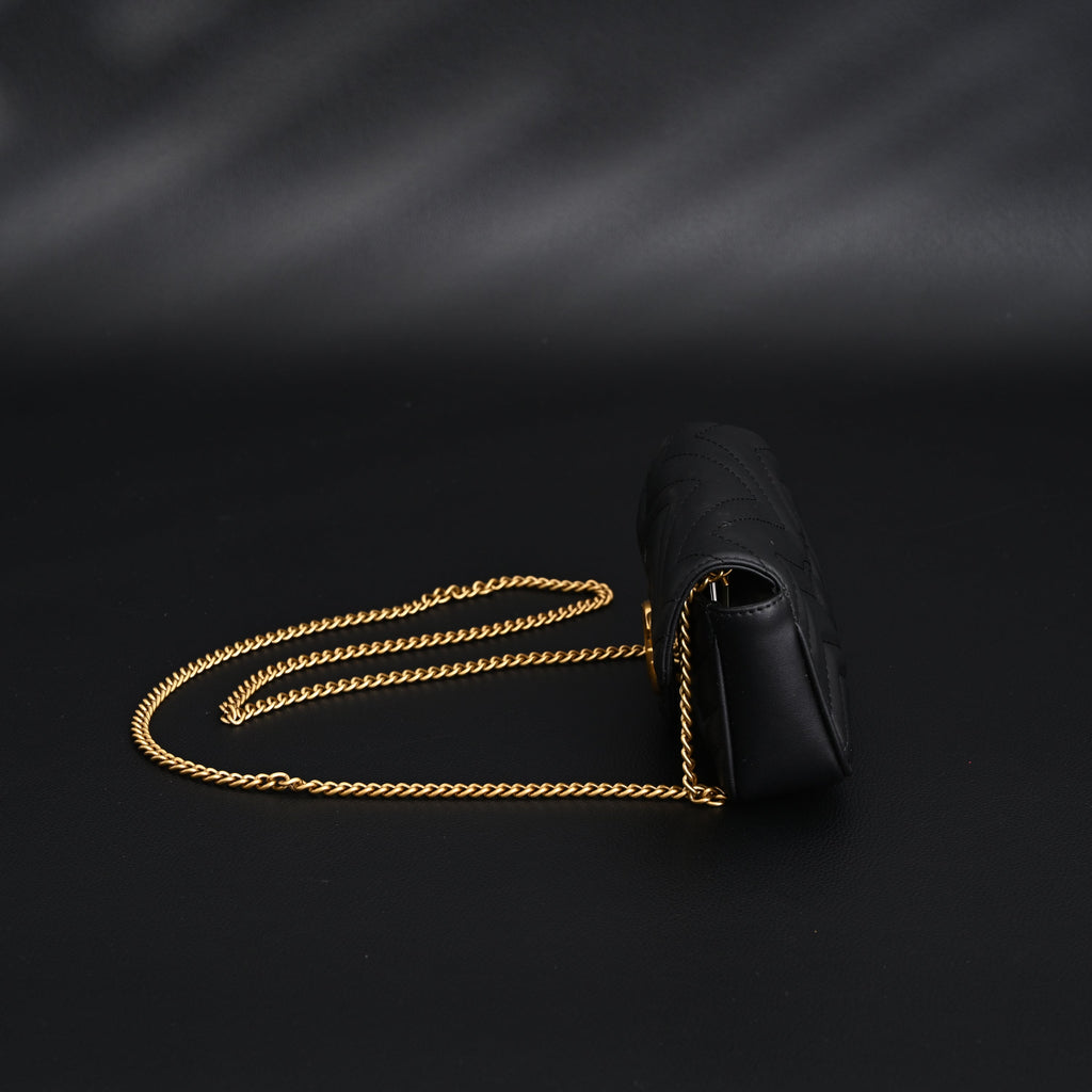 Gucci GG Marmont Matelass¨¦ Mini Shoulder Bag ¨C Black Leather with Gold Chain