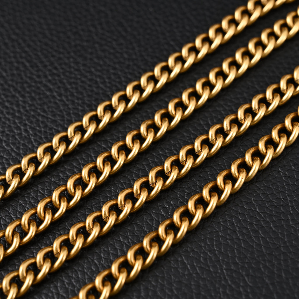 Gucci GG Marmont Matelass¨¦ Mini Shoulder Bag ¨C Black Leather with Gold Chain