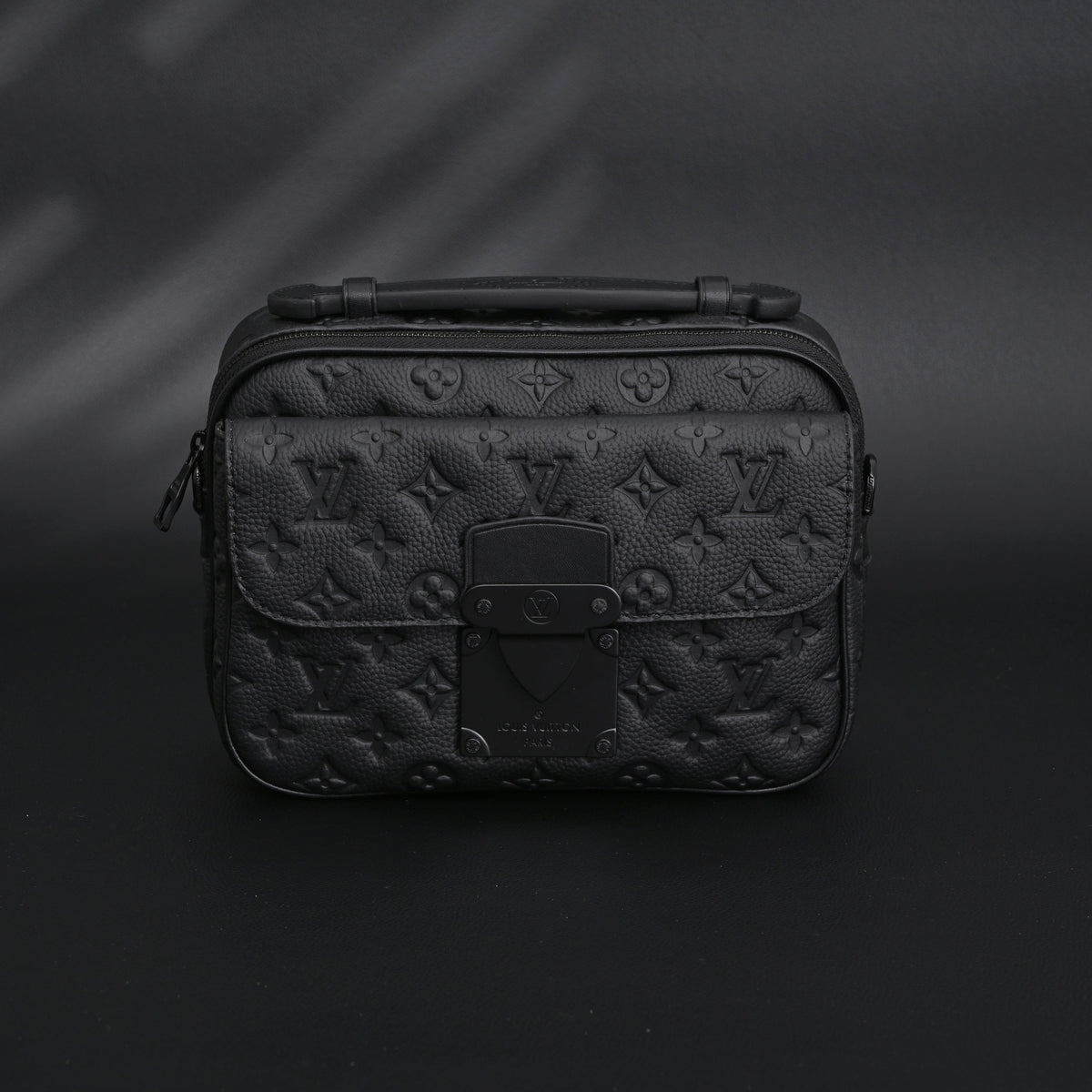 Louis Vuitton Capucines BB Top Handle Bag ¨C Black Taurillon Leather