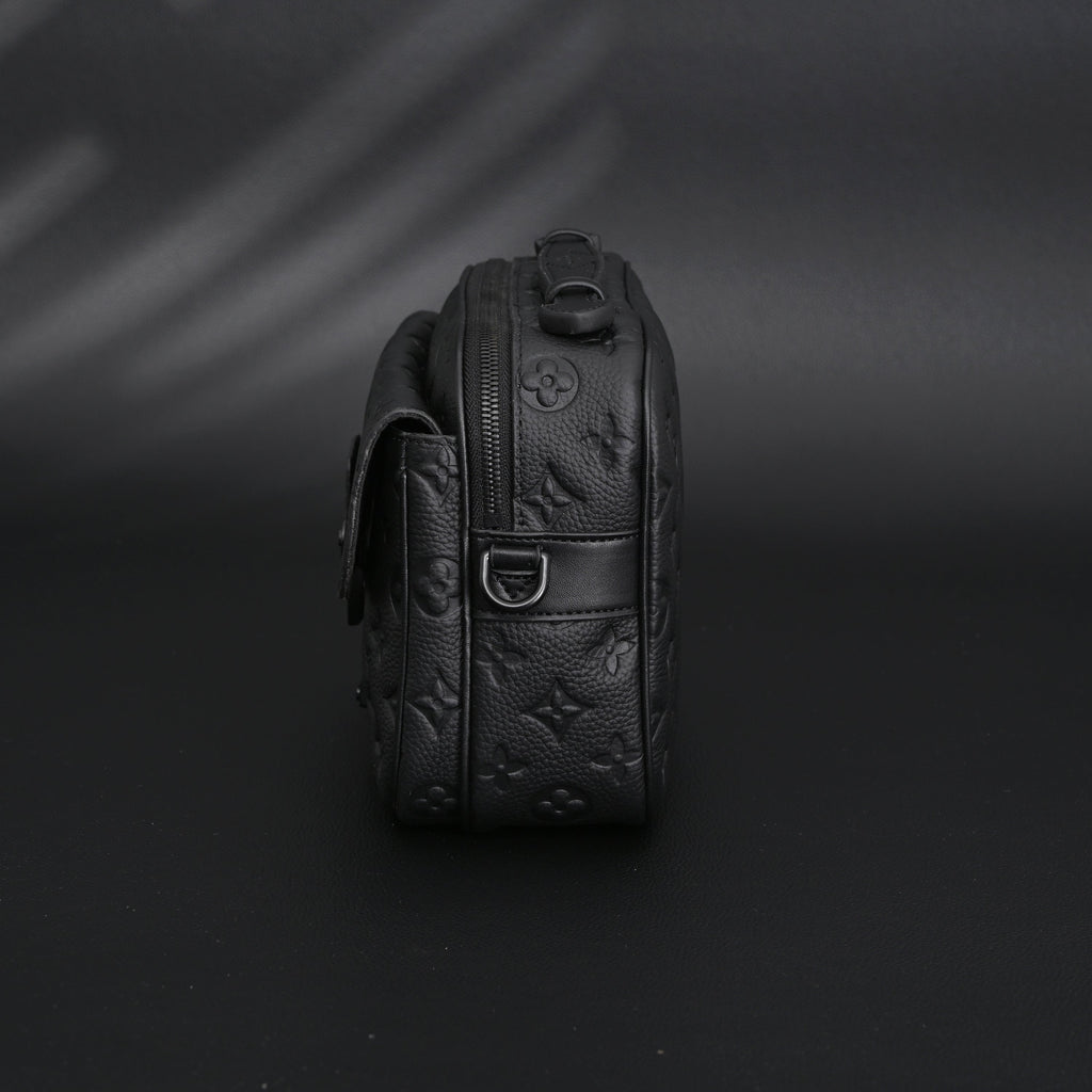 Louis Vuitton Capucines BB Top Handle Bag ¨C Black Taurillon Leather
