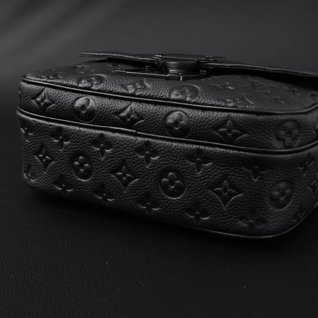 Louis Vuitton Capucines BB Top Handle Bag ¨C Black Taurillon Leather