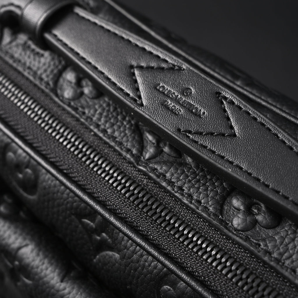 Louis Vuitton Capucines BB Top Handle Bag ¨C Black Taurillon Leather