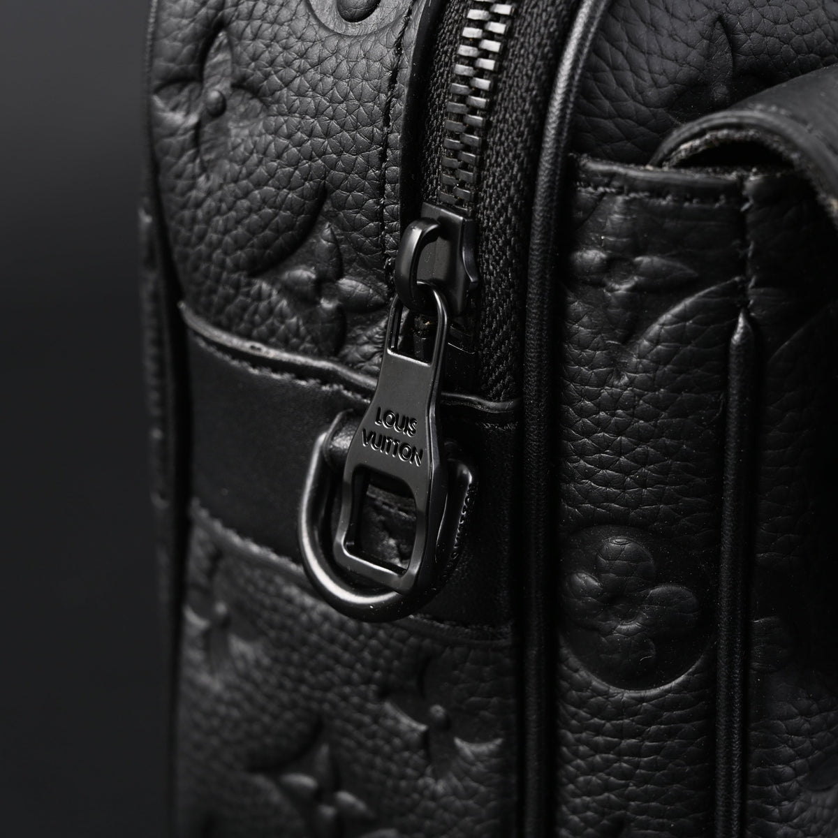 Louis Vuitton Capucines BB Top Handle Bag ¨C Black Taurillon Leather