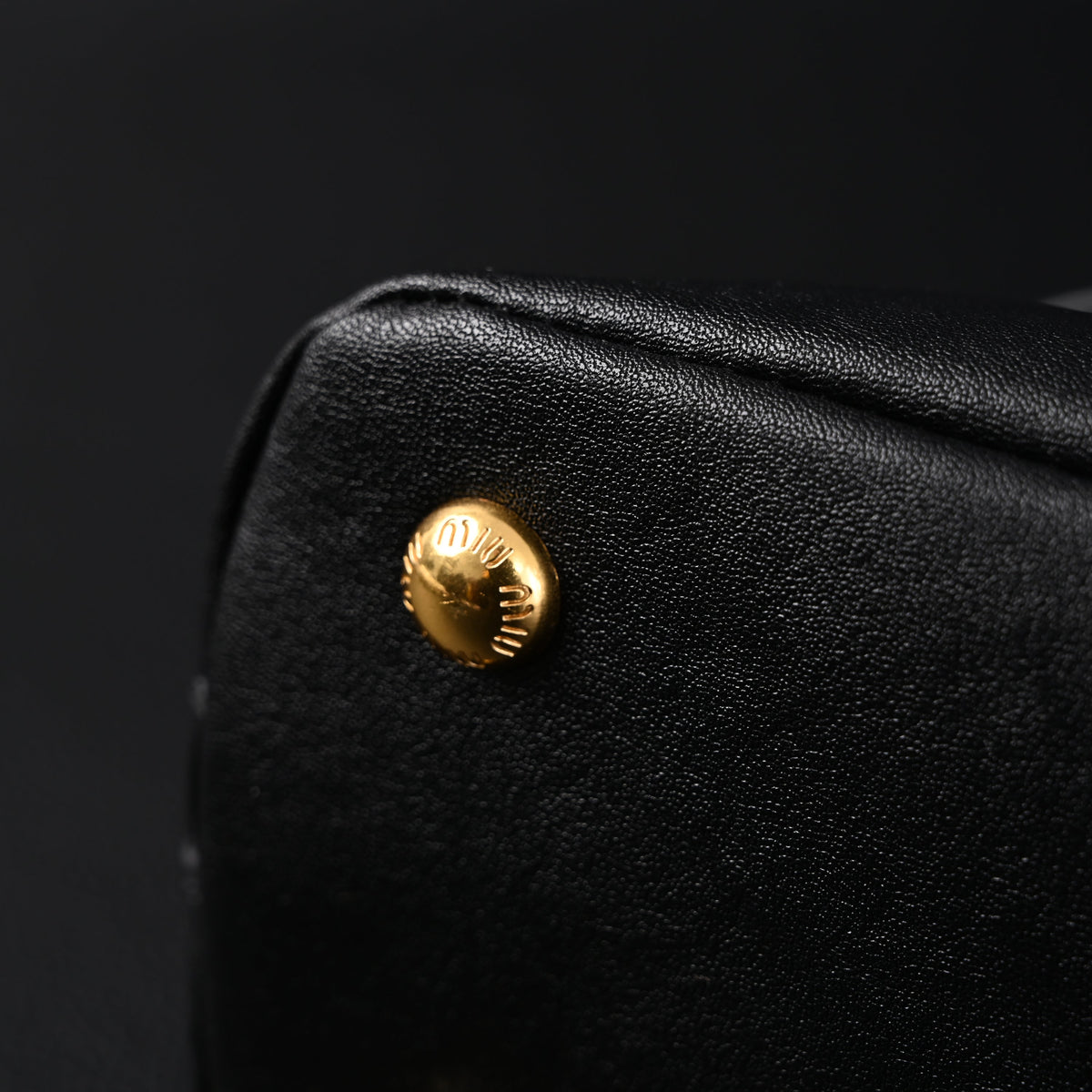 Miu Miu Black Leather Satchel Bag ¨C Medium Structured Tote