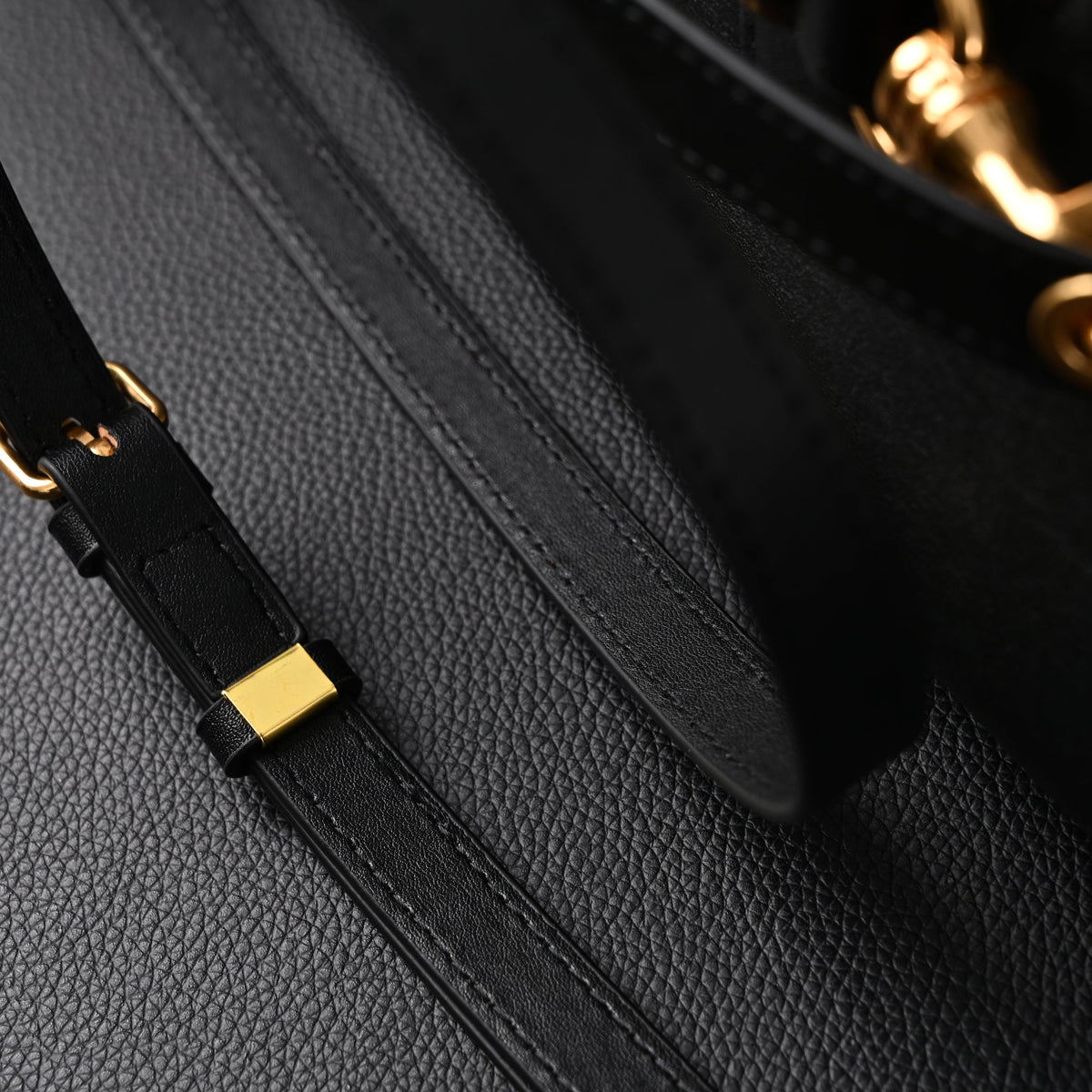 Miu Miu Black Leather Satchel Bag ¨C Medium Structured Tote