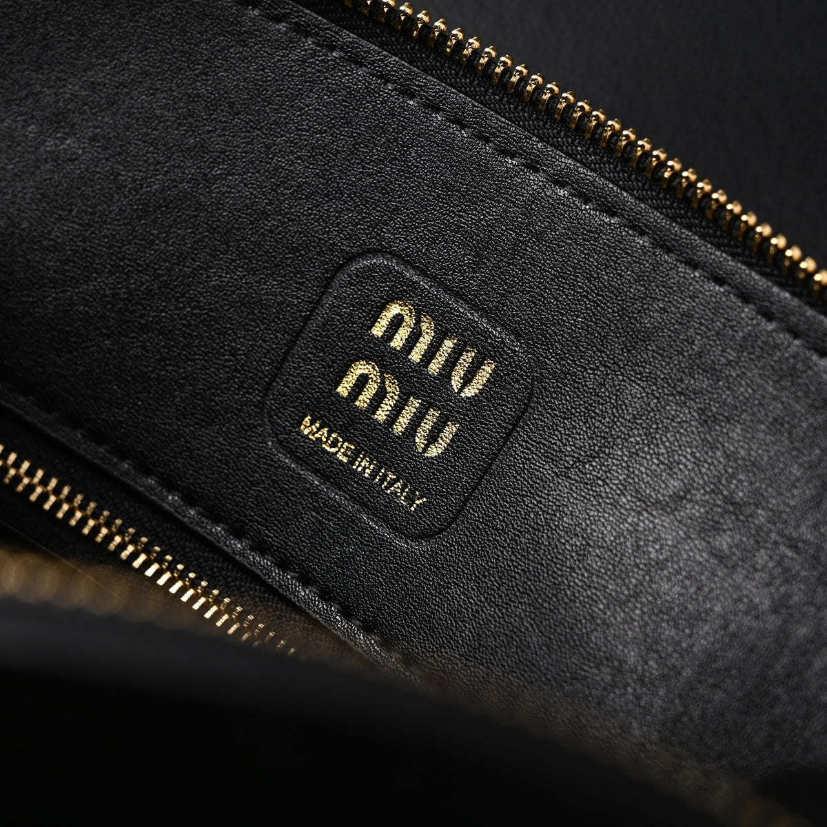 Miu Miu Black Leather Satchel Bag ¨C Medium Structured Tote