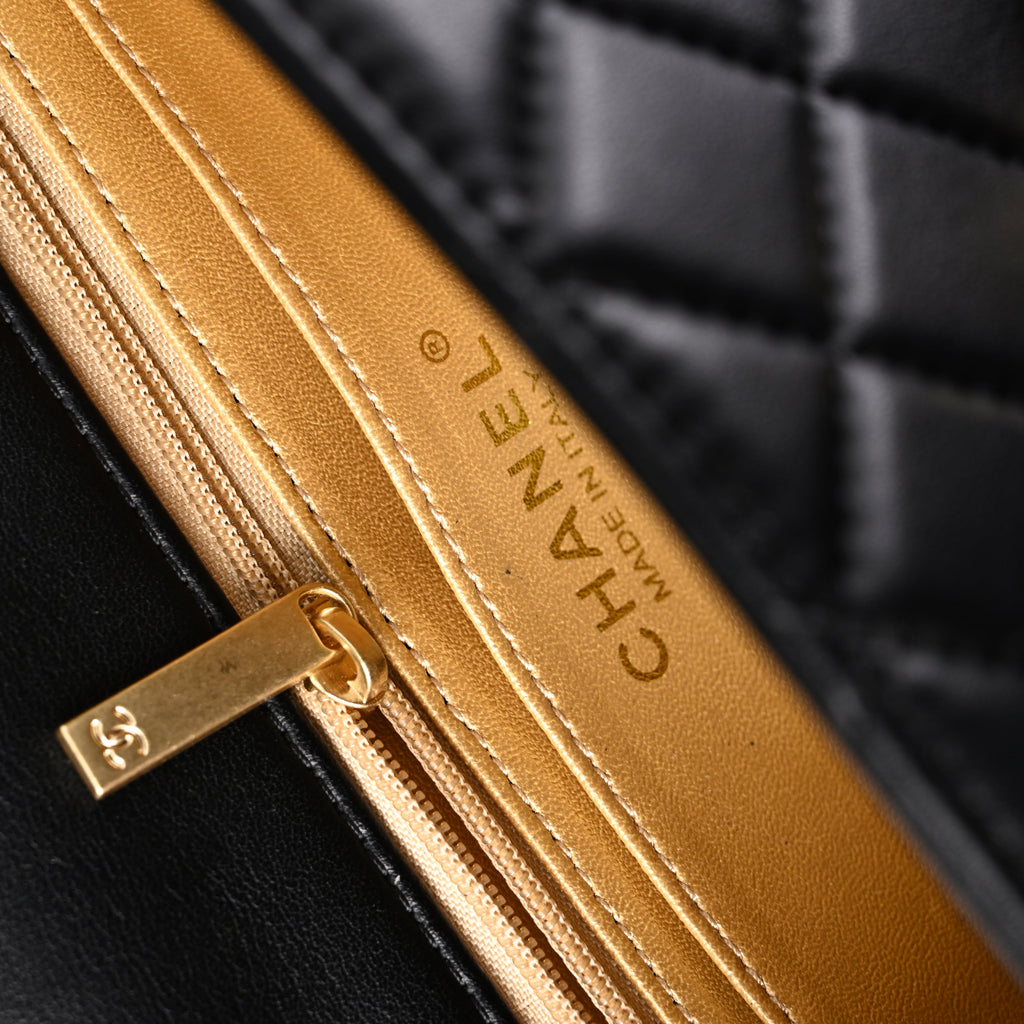 Chanel Classic Flap Mini Bag ¨C Black Quilted Lambskin with Gold-Tone Hardware