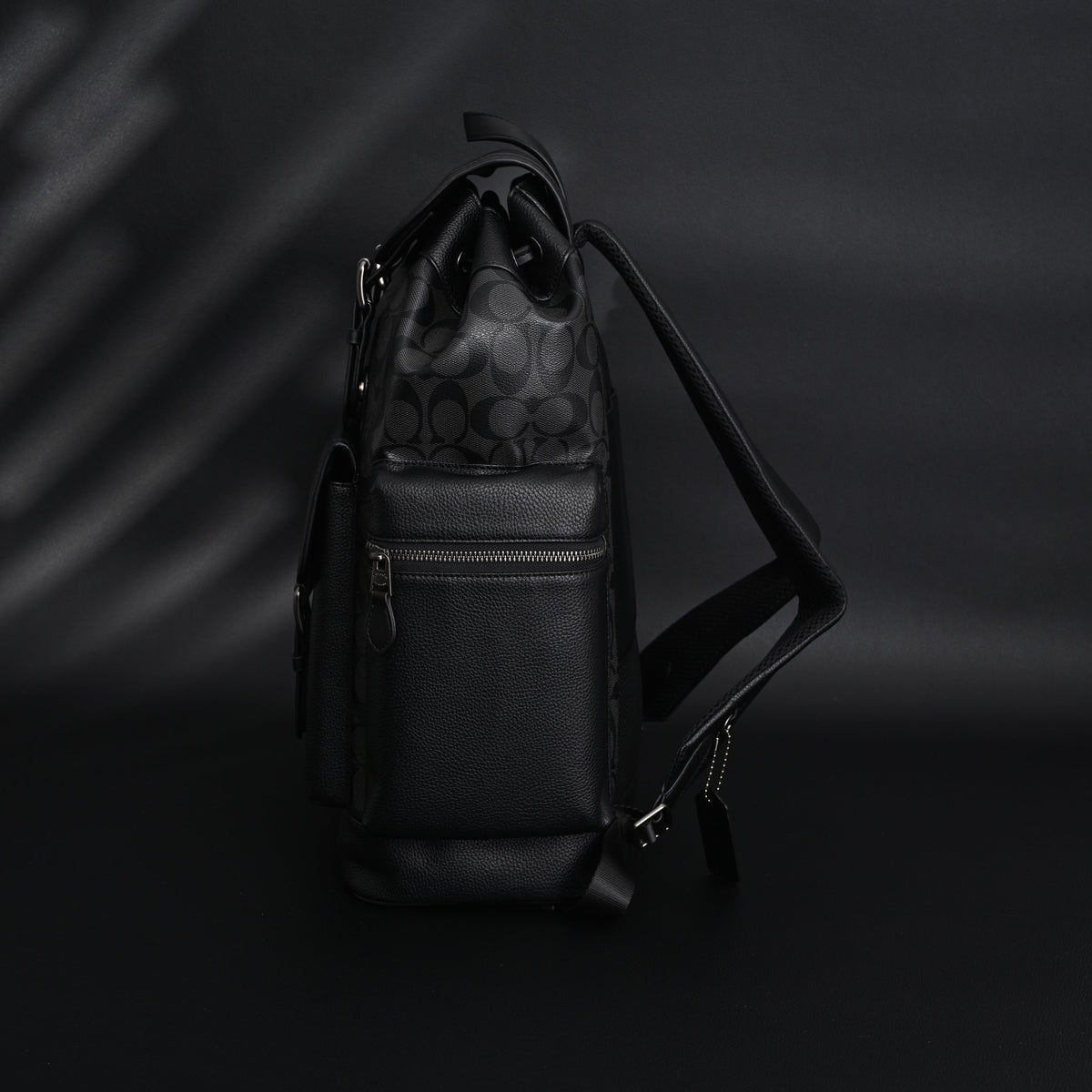 Coach Men¡¯s Leather Backpack ¨C Black Signature Canvas