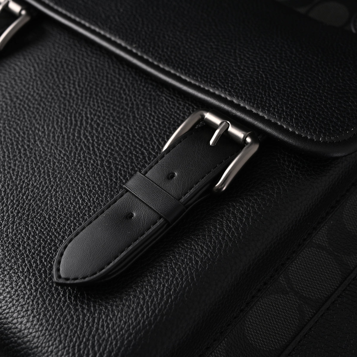Coach Men¡¯s Leather Backpack ¨C Black Signature Canvas