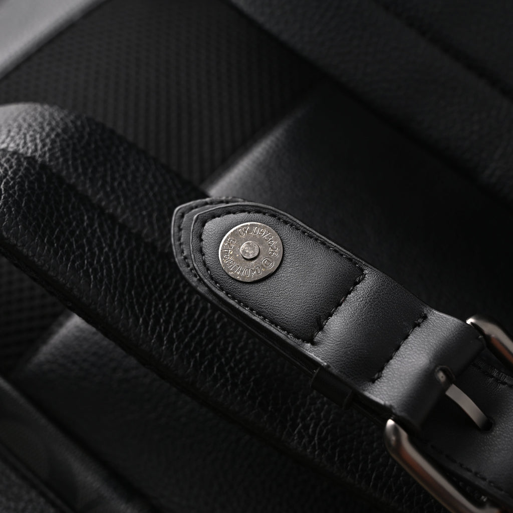 Coach Men¡¯s Leather Backpack ¨C Black Signature Canvas