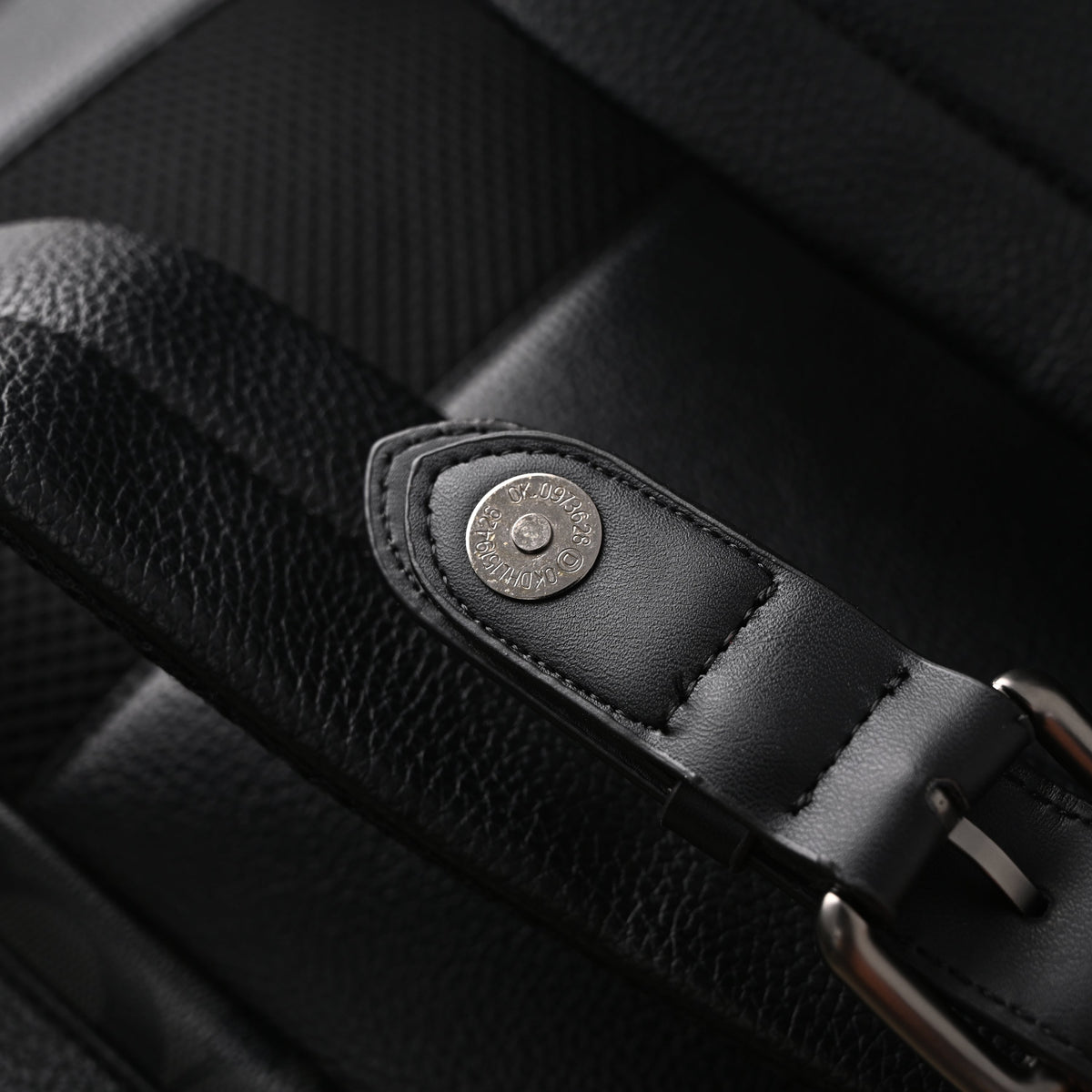 Coach Men¡¯s Leather Backpack ¨C Black Signature Canvas