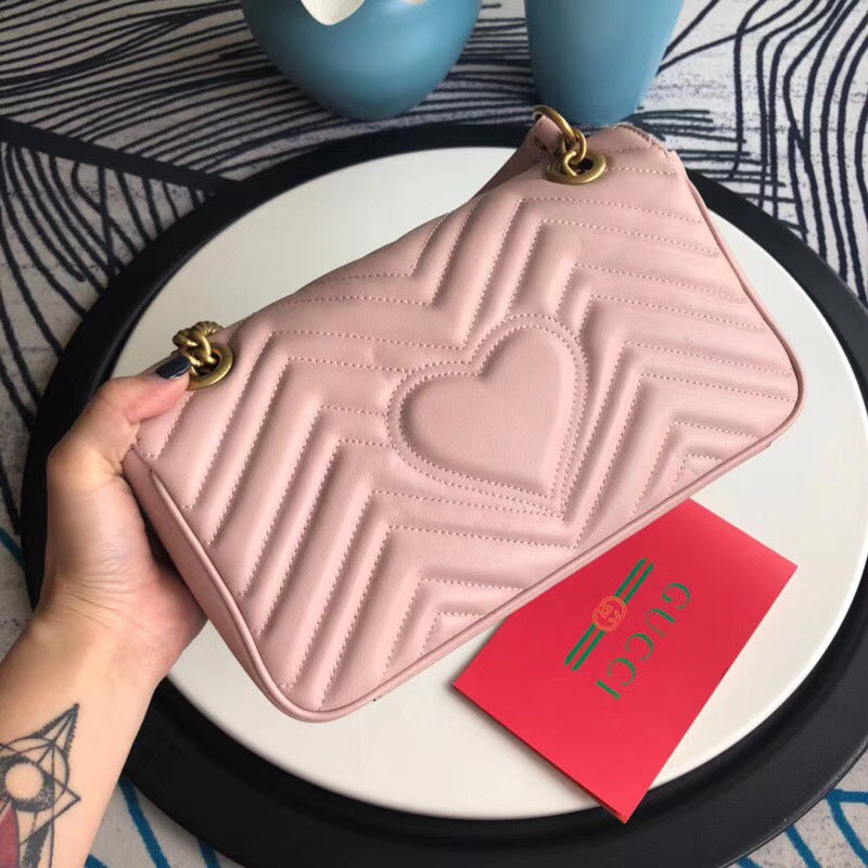 Gucci Marmont matelass¡§| shoulder bag in Pink