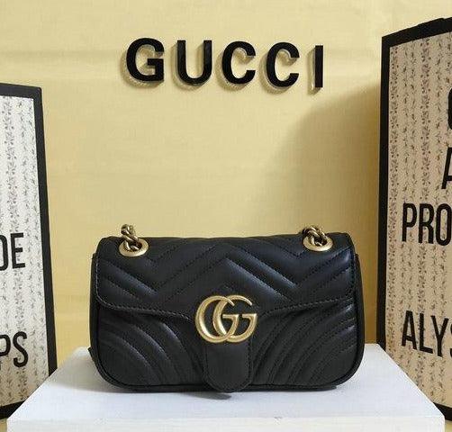 Gucci GG Marmont matelass¨¦ mini bag