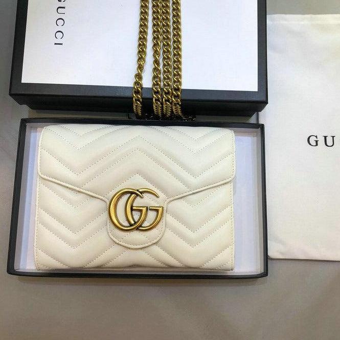 Gucci GG Marmont matelass¨¦ mini bag