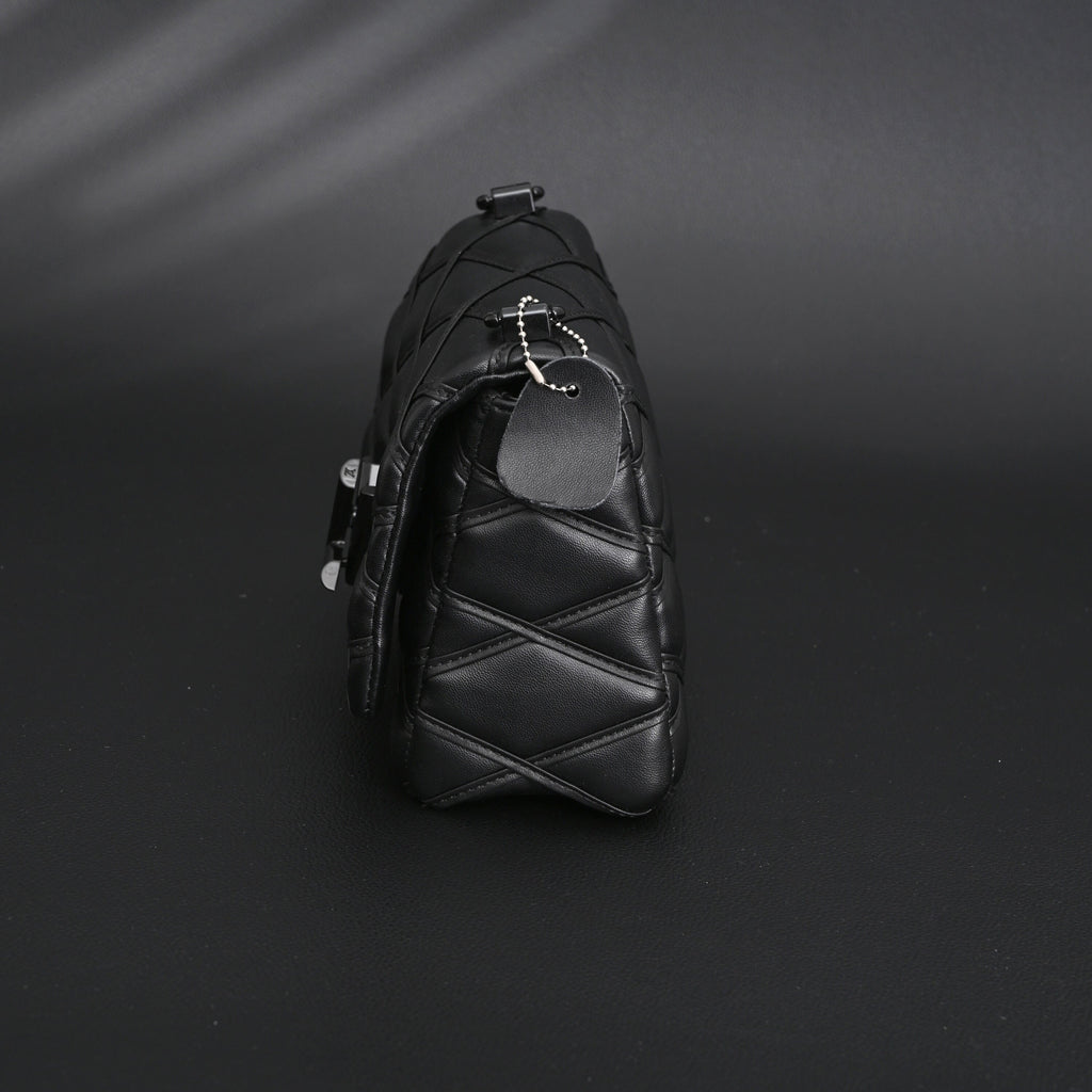 Louis Vuitton GO-14 MM Quilted Leather Chain Shoulder Bag ¨C Black