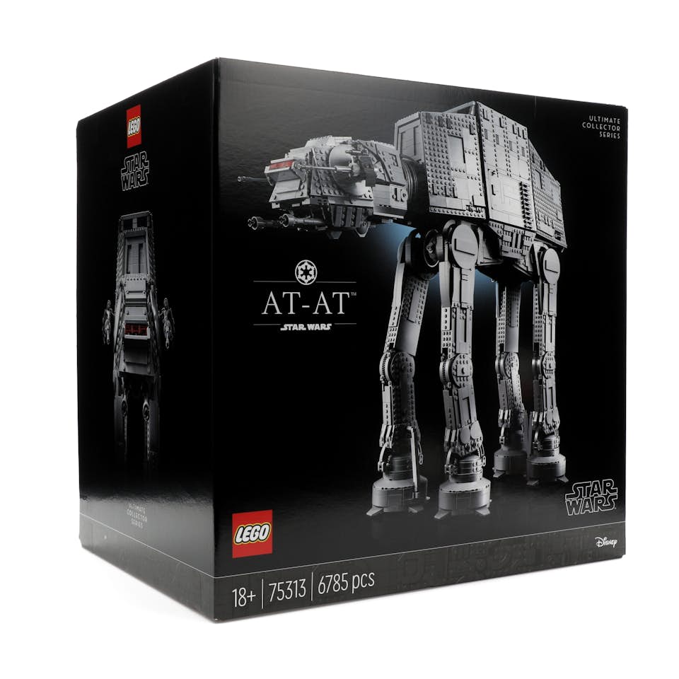 LEGO Star Wars UCS AT-AT 75313 Building Set