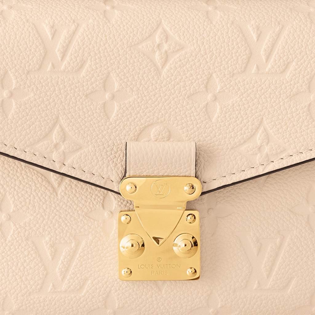 LV Pochette M¨¦tis East West Monogram Canvas Handle Crossbody Bag with Chain Strap and Leather Trim (21.5 x 13.5 x 6) cm