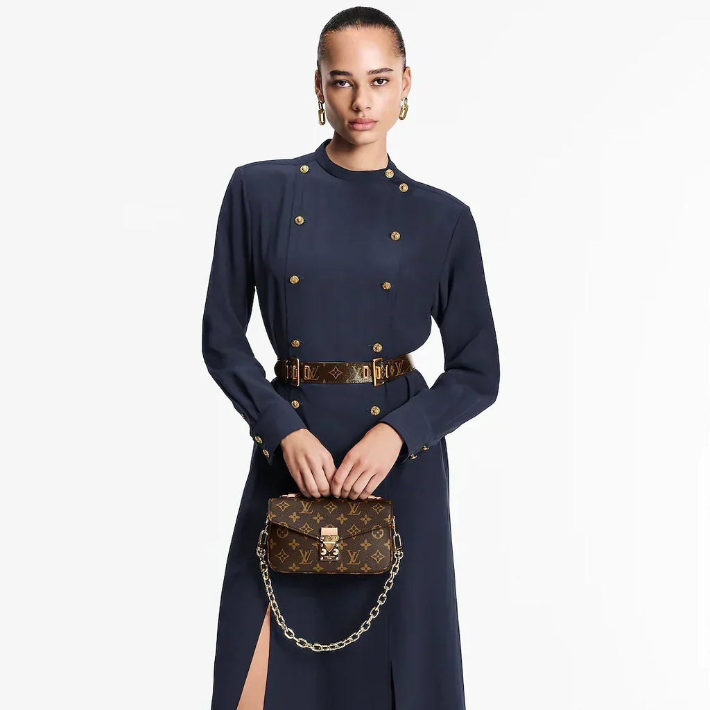 LV Pochette M¨¦tis East West Monogram Canvas Handle Crossbody Bag with Chain Strap and Leather Trim (21.5 x 13.5 x 6) cm