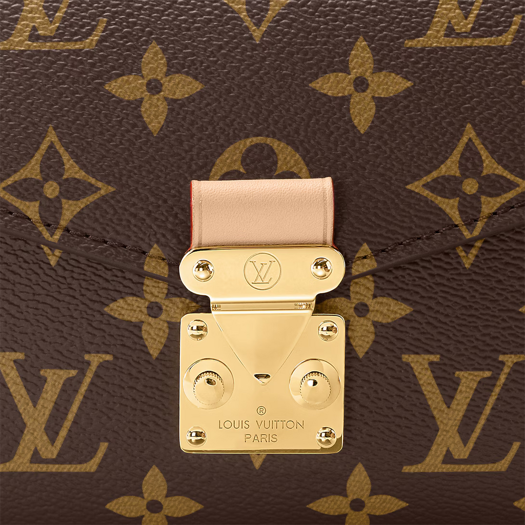 LV Pochette M¨¦tis East West Monogram Canvas Handle Crossbody Bag with Chain Strap and Leather Trim (21.5 x 13.5 x 6) cm
